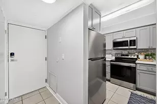 7205 Thomas Dr, Panama City Beach, FL 32408 - Photo 5