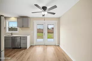 1114 Pennsylvania Ave, Lynn Haven, FL 32444 - Photo 3