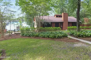 2924 Paradise Lakes Rd, Chipley, FL 32428 - Photo 1