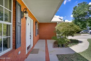 5106 Presidents Cir, Marianna, FL 32446 - Photo 11