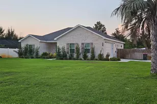 9135 Sunshine Dr, Youngstown, FL 32466 - Photo 1