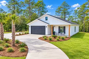 2205 Sunny Hills Blvd, Chipley, FL 32428 - Photo 1