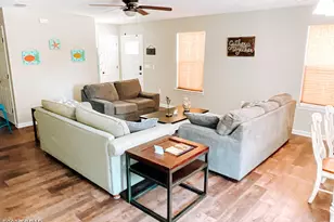 3902 Union Hill Rd, Caryville, FL 32427 - Photo 9