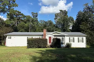 240 Mockingbird Ln, Chattahoochee, FL 32324 - Photo 1