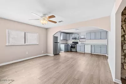 2207 E 8th Street, Panama City, FL 32401 - Photo 9