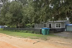 2377 Phillips Rd, Cottondale, FL 32431 - Photo 3