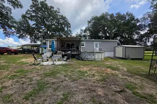 2377 Phillips Rd, Cottondale, FL 32431 - Photo 5