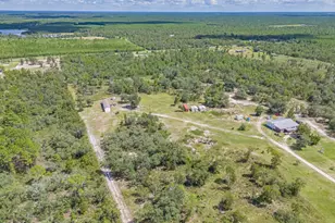21835 Lake McKenzie Blvd, Altha, FL 32421 - Photo 27