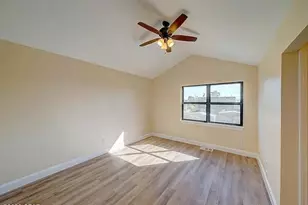 517 E 24th St, Lynn Haven, FL 32444 - Photo 13