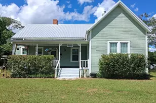 4404 Putnam St, Marianna, FL 32446 - Photo 1