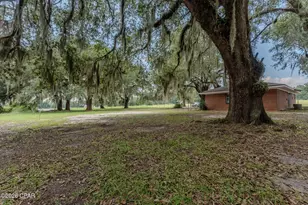 5728 Snow Hill Rd, Malone, FL 32445 - Photo 9