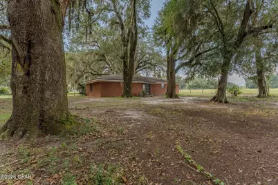 5728 Snowhill Road, Malone, FL 32445 - Photo 11