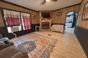 670 S Silver Lake Rd, Fountain, FL 32438 - Photo 17