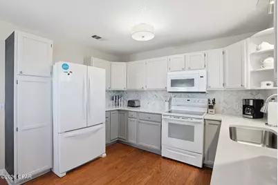 22605 Sunset Avenue, Panama City Beach, FL 32413 - Photo 11