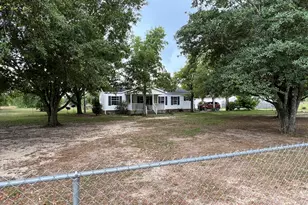 2541 Corral Dr, Alford, FL 32420 - Photo 7