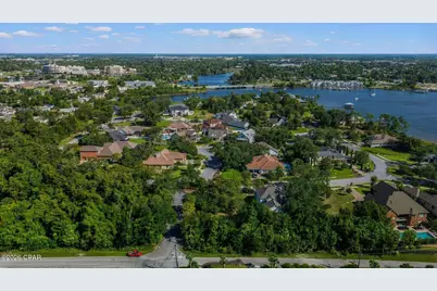1150 Cove Pointe Drive, Panama City, FL 32401 - Photo 9