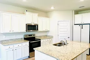 3127 Willie Dr, Southport, FL 32409 - Photo 9