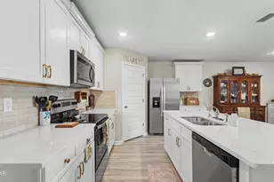3147 Rachel Pl, Southport, FL 32409 - Photo 7