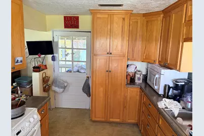 5364 Brown Street, Graceville, FL 32440 - Photo 7