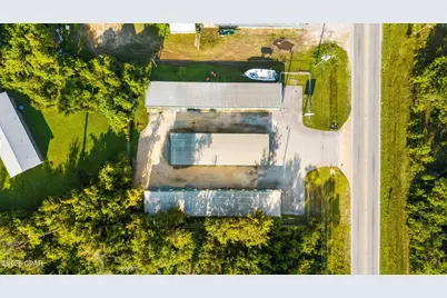 2136 Hwy 2321, Southport, FL 32409 - Photo 15