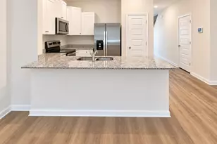 1720 Jakes Dr, Panama City, FL 32405 - Photo 9