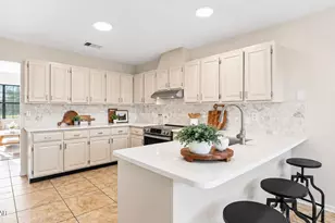 8011 Blanche Dr, Panama City, FL 32404 - Photo 3
