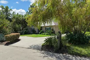 129 Betty Dr, Port Saint Joe, FL 32456 - Photo 41