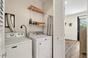 319 Pinetree Dr, Panama City Beach, FL 32413 - Photo 25