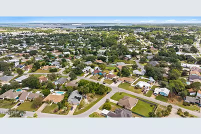 560 Lagoon Oaks Drive, Panama City Beach, FL 32408 - Photo 37