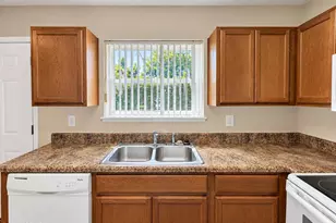 1325 W 12th St, Panama City, FL 32401 - Photo 7