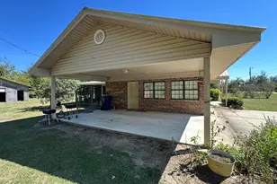 19978 NE Hentz Ave, Blountstown, FL 32424 - Photo 3
