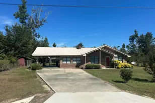 19978 NE Hentz Ave, Blountstown, FL 32424 - Photo 1