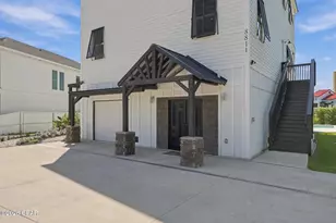 8811 N Lagoon Dr, Panama City Beach, FL 32408 - Photo 7