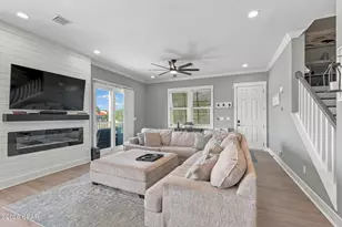 8811 N Lagoon Dr, Panama City Beach, FL 32408 - Photo 9