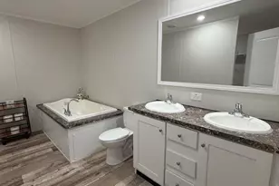5563 US-90, Marianna, FL 32446 - Photo 29