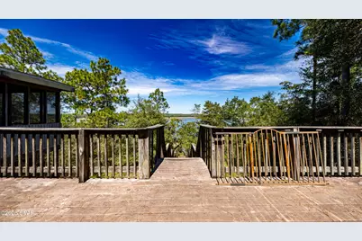 1234 Hampshire Boulevard, Chipley, FL 32428 - Photo 3