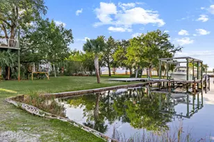 400 W 2nd St, Lynn Haven, FL 32444 - Photo 3