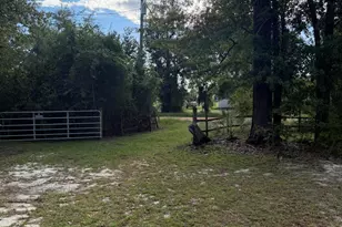7516 Olde Mill Rd, Southport, FL 32409 - Photo 3
