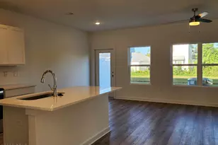 5878 Tyndall Pl, Panama City, FL 32404 - Photo 3