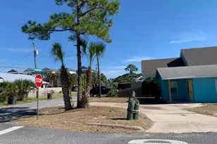 8424 Elizabeth Ave, Panama City, FL 32408 - Photo 3