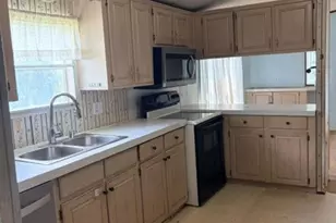 7013 Northwood St, Youngstown, FL 32466 - Photo 5