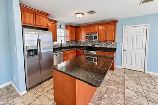504 Tammy St, Lynn Haven, FL 32444 - Photo 3