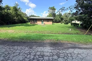 1184 Farmer Rd, Chipley, FL 32428 - Photo 1
