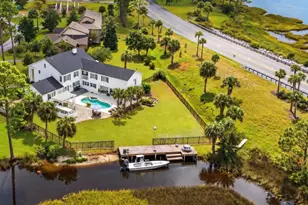 107 Sunset Cir, Port Saint Joe, FL 32456 - Photo 7