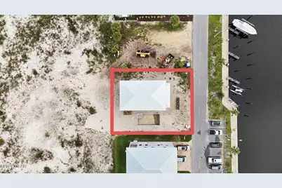 136 Canal Parkway, Mexico Beach, FL 32456 - Photo 3