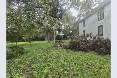 302 E Nebraska Avenue, Bonifay, FL 32425 - Photo 1