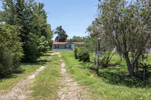 10447 Miller Cir, Youngstown, FL 32466 - Photo 7