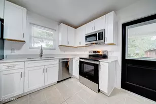 715 W 17th St, Panama City, FL 32405 - Photo 7