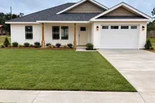 605 Arrow St, Panama City, FL 32404 - Photo 1