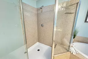 9860 S Thomas Dr, Panama City, FL 32408 - Photo 29